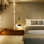 Hotel Qosmo