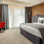 Qosmo Hotel