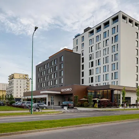 Qosmo Otel 4*