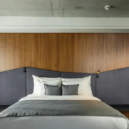 Hotel Qosmo Brasov