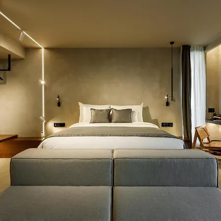 Qosmo Hotel 4*