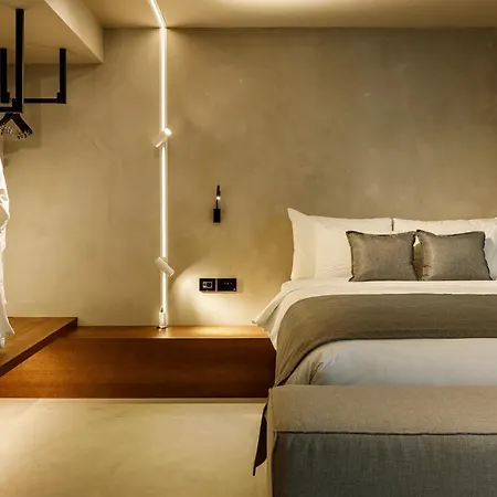 Otel Qosmo
