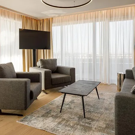 Hotell Qosmo Braşov