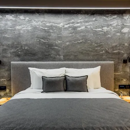 Qosmo Hotel 4*