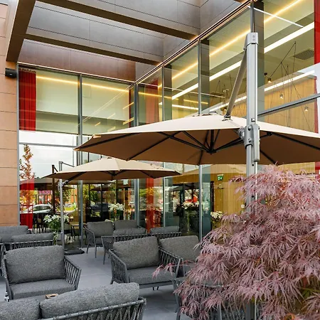 Hotell Qosmo Braşov