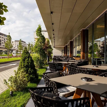 Qosmo Hotel