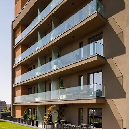 Qosmo فندق براشوف